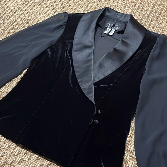 ALEX evenings, black velvet blouse, size S, great condition. - Picture 10 of 15